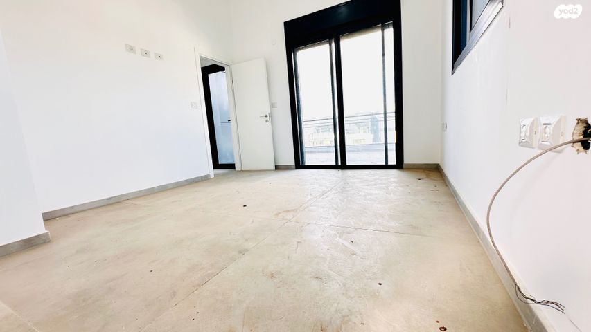 גג/ פנטהאוז, דבורה עומר, נאות שדה, רעננה