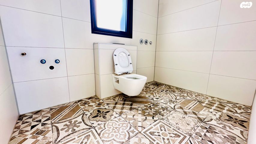 גג/ פנטהאוז, דבורה עומר, נאות שדה, רעננה