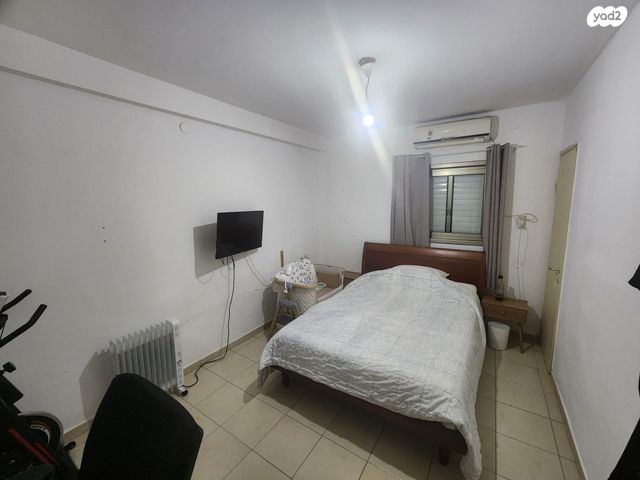 דירה, חיים נחמן ביאליק 81, שכונה א', באר שבע