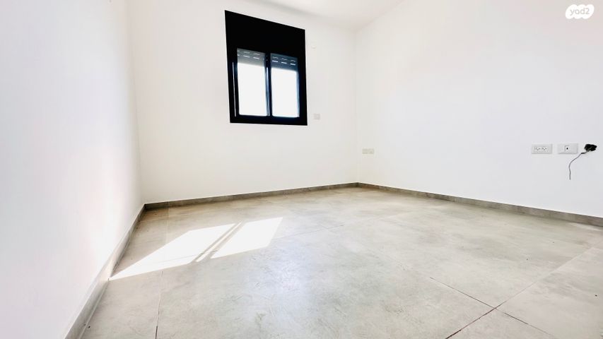 גג/ פנטהאוז, דבורה עומר, נאות שדה, רעננה