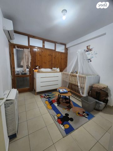 דירה, חיים נחמן ביאליק 81, שכונה א', באר שבע