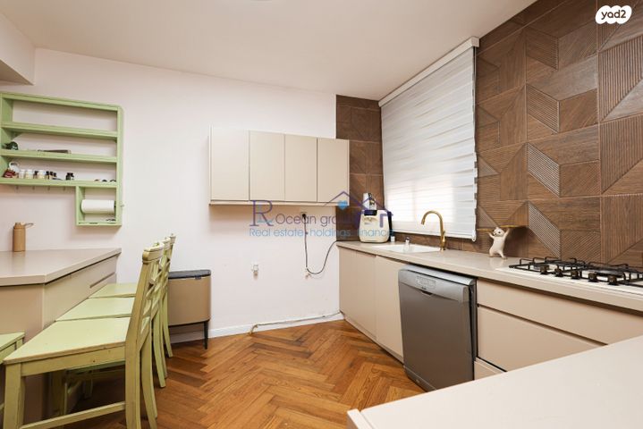 דירה, הגולן 6, קרית השרון, נתניה