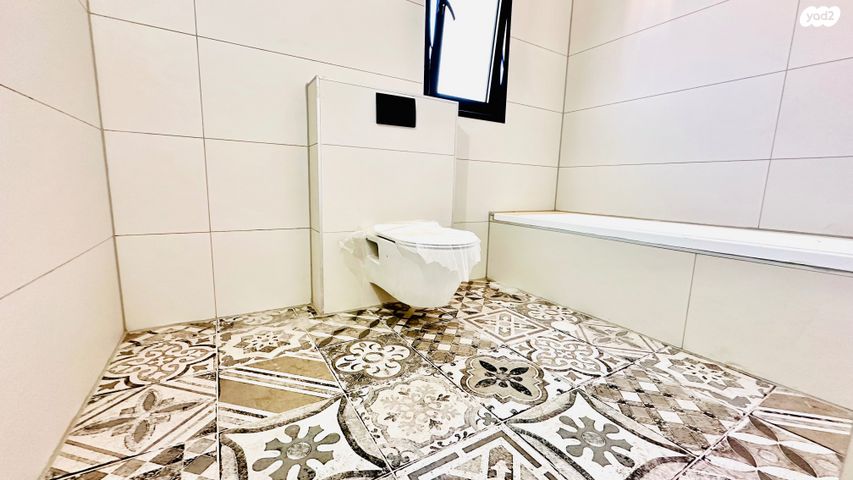 גג/ פנטהאוז, דבורה עומר, נאות שדה, רעננה