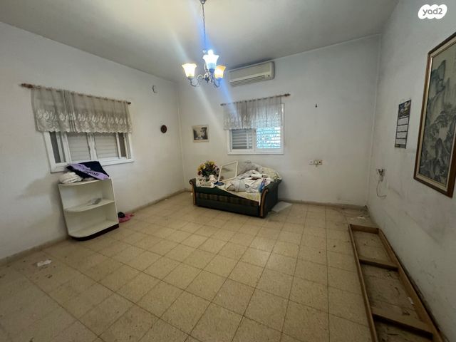 בית פרטי/ קוטג', שעריים, רחובות