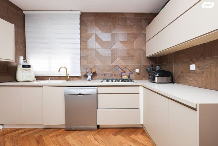 דירה, הגולן 6, קרית השרון, נתניה