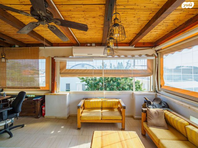 דו משפחתי, נופר, עין שרה, נהריה