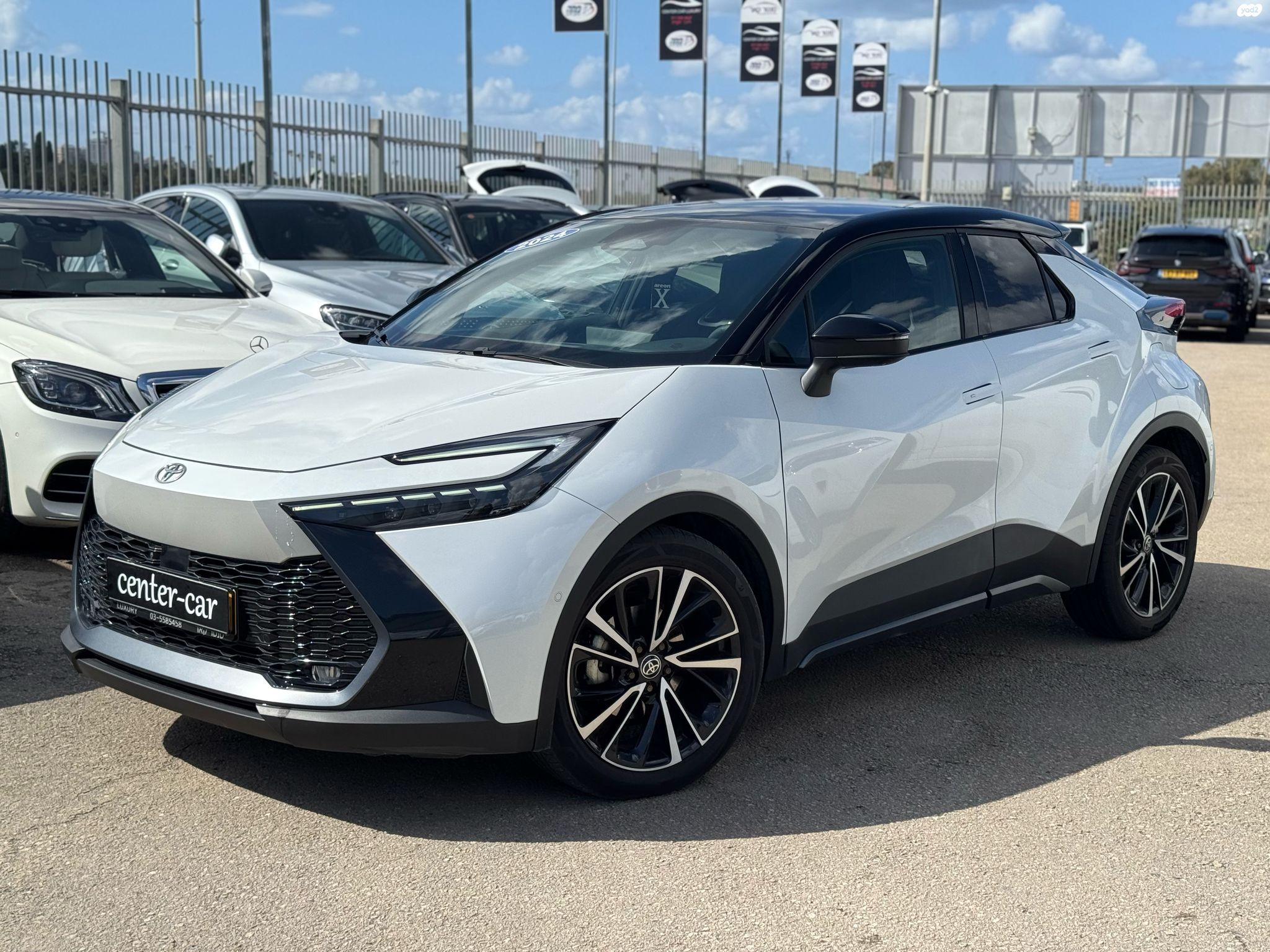 מודעת רכב טויוטה C-HR
