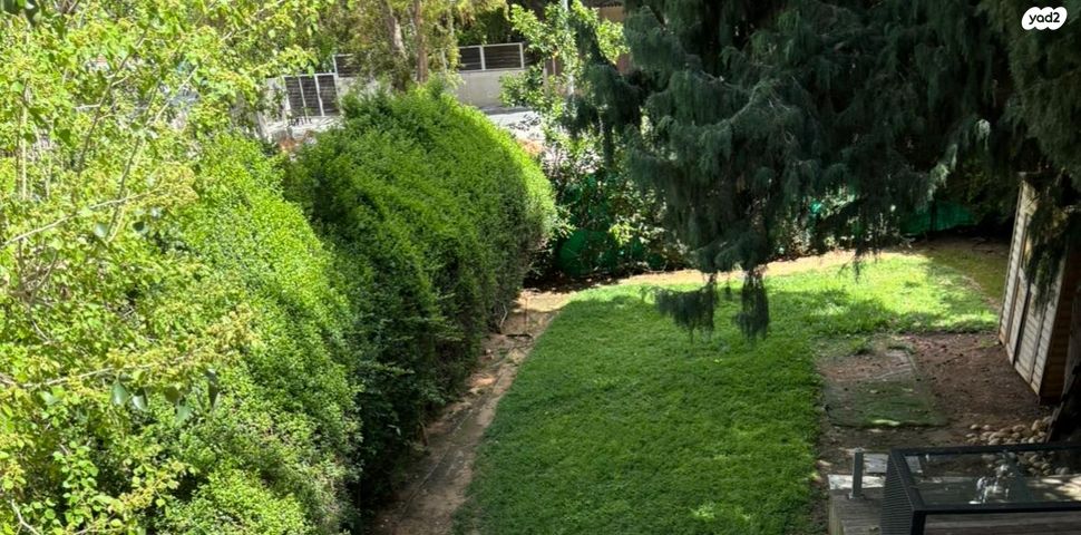 מגרשים, סמטת ניסנוב, הרצליה