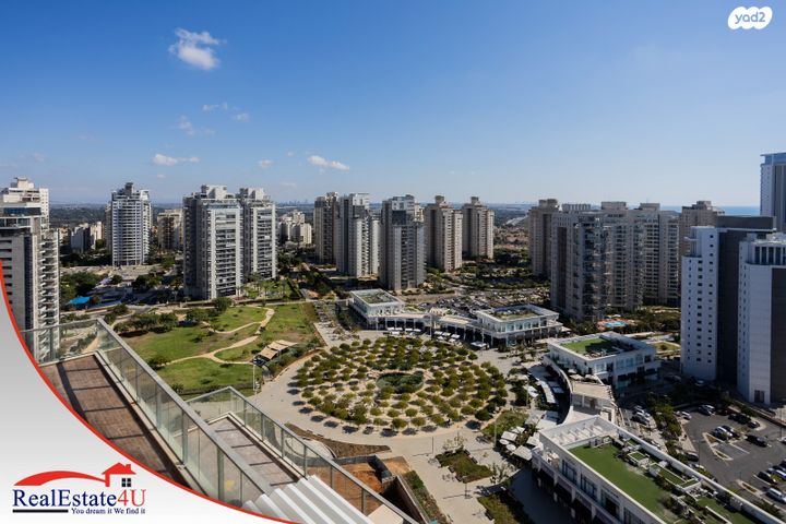 גג/ פנטהאוז, אריק לביא 18, עיר ימים, נתניה