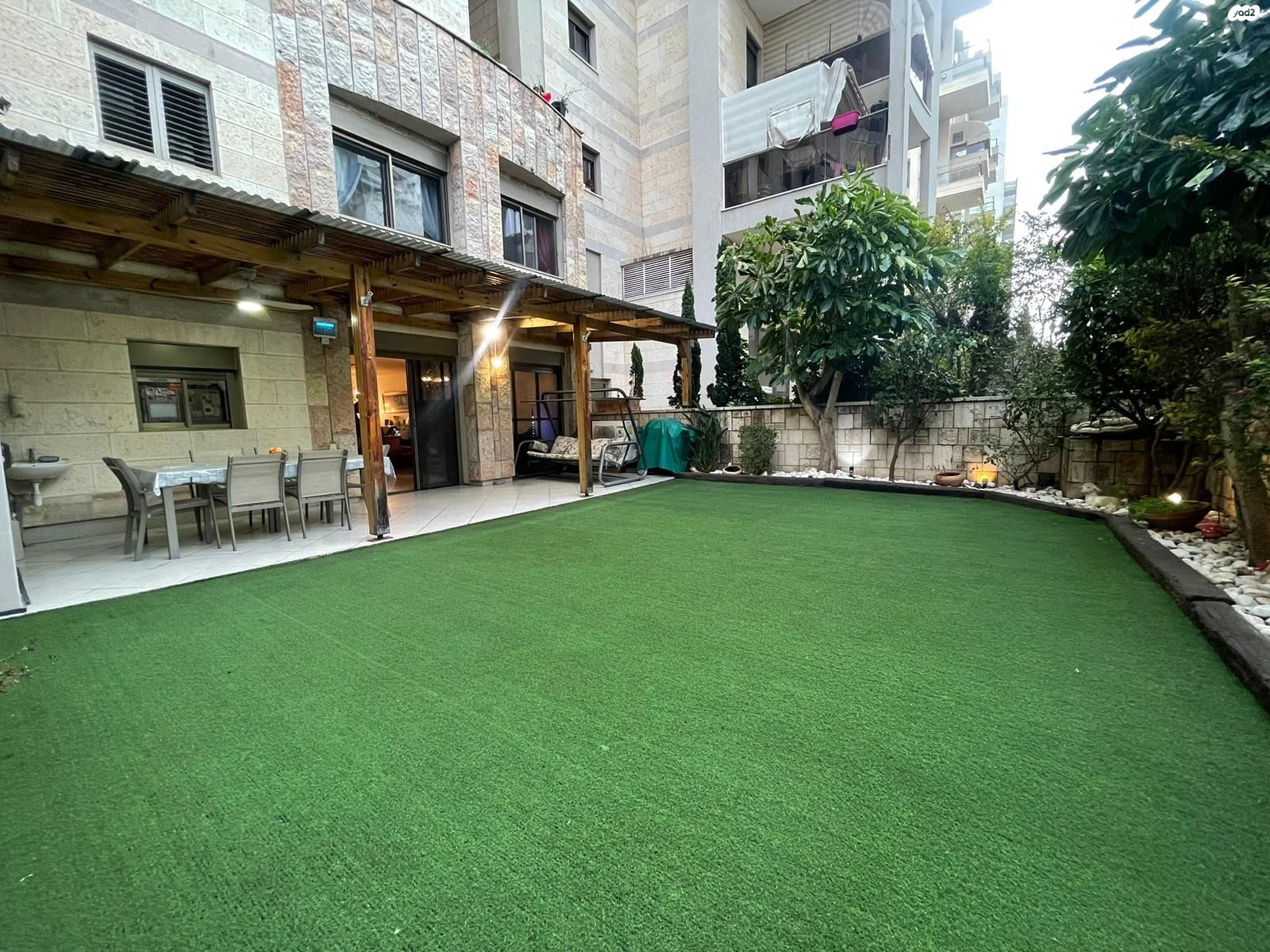 פנחס אילון 