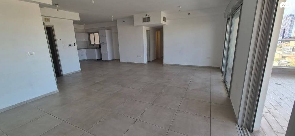 דירה, אלחריזי, רמת חן ובן ציון, נתניה