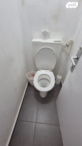 דירה, לוי אשכול, שיכון ד, טבריה