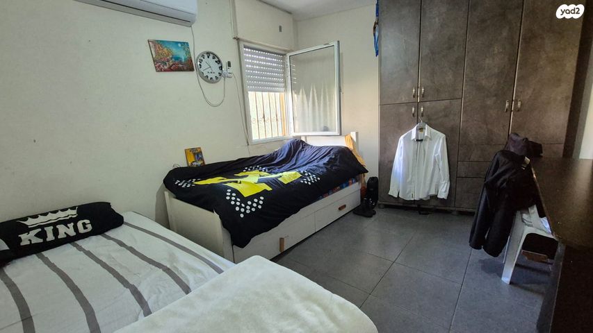 דירה, לוי אשכול, שיכון ד, טבריה