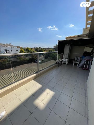 גדרה הצעירה