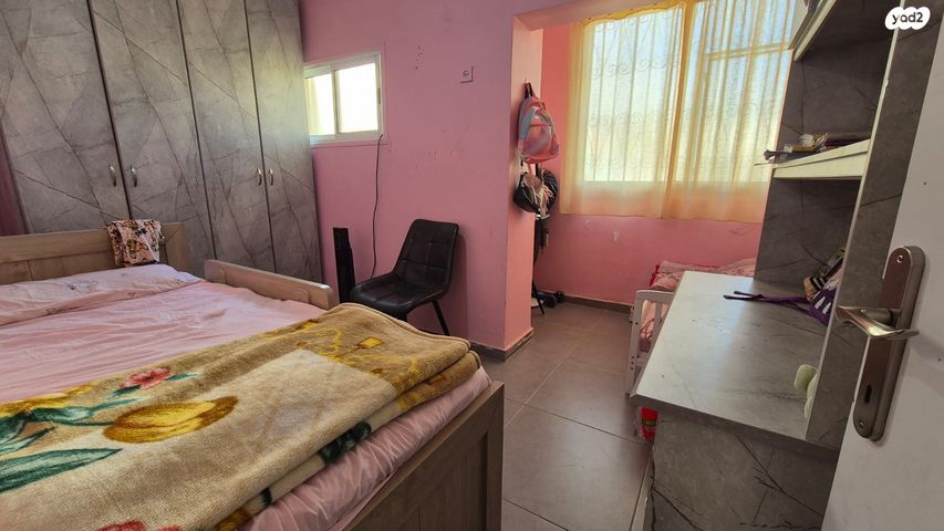 דירה, לוי אשכול, שיכון ד, טבריה