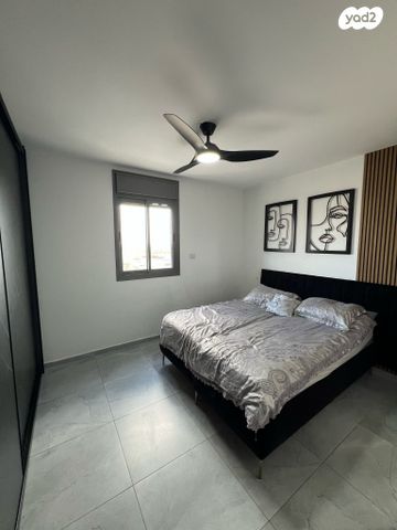 דירה, אלי סיני, נתיבות מערב, נתיבות