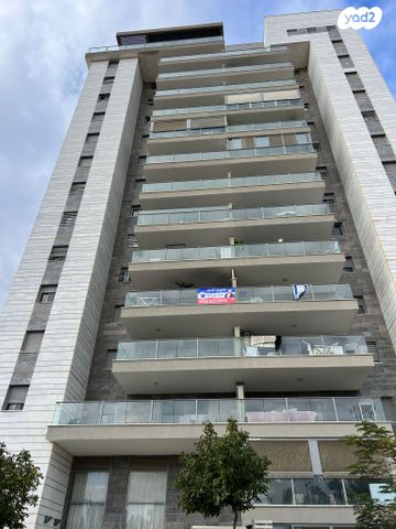 דירה, אלי סיני, נתיבות מערב, נתיבות