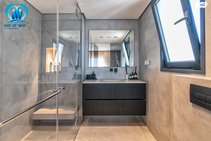 גג/ פנטהאוז, הנמל, נאות רבין, יבנה