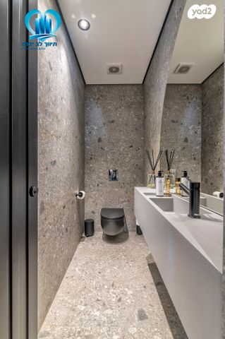 גג/ פנטהאוז, הנמל, נאות רבין, יבנה