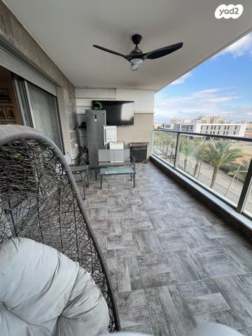 דירה, אלי סיני, נתיבות מערב, נתיבות