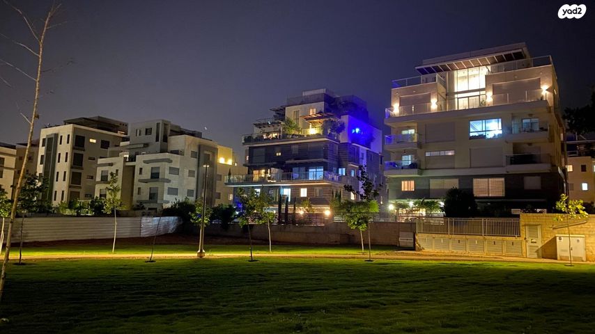 דירה, מתחם גרינברג, הוד השרון