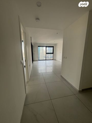 דירה, ניסים אלוני 2, צמרות איילון, פארק צמרת, תל אביב יפו