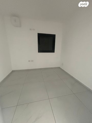 דירה, ניסים אלוני 2, צמרות איילון, פארק צמרת, תל אביב יפו