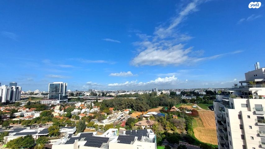עזר וייצמן 