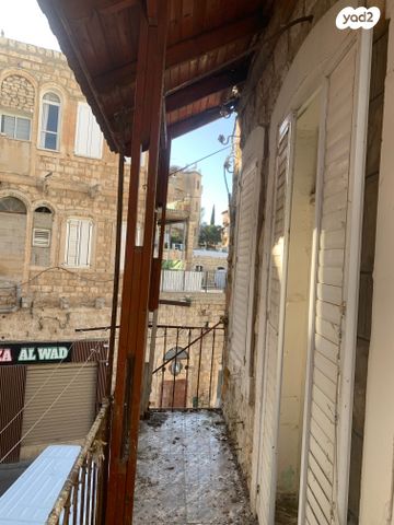 דירה, יוחנן הקדוש, ואדי נסנאס, חיפה