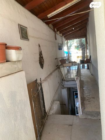 דירה, יוחנן הקדוש, ואדי נסנאס, חיפה