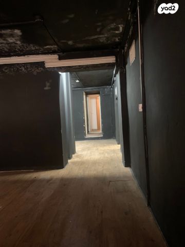 חנויות/ שטח מסחרי, שער פלמר, תחנת רכבת השמונה, חיפה