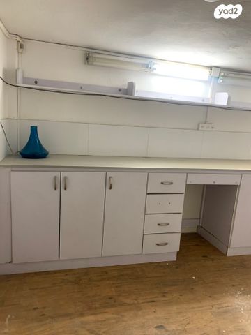 חנויות/ שטח מסחרי, שער פלמר, תחנת רכבת השמונה, חיפה