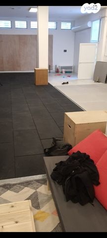 אולמות, מונטיפיורי, הרכבת, תל אביב יפו