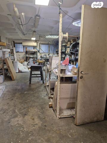 חנויות/ שטח מסחרי, דרך קיבוץ גלויות, גבעת הרצל, אזור המלאכה יפו, תל אביב יפו