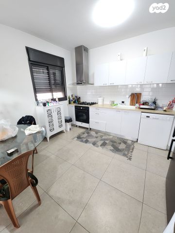 דירה, שוהם, אבני חן, חריש