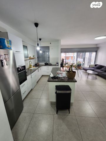 דירה, גרשום, נווה רם, שיכון מזרחי, רמת גן