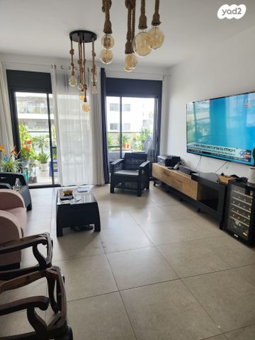 דירה, שוהם, אבני חן, חריש