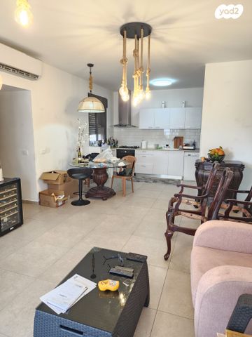 דירה, שוהם, אבני חן, חריש