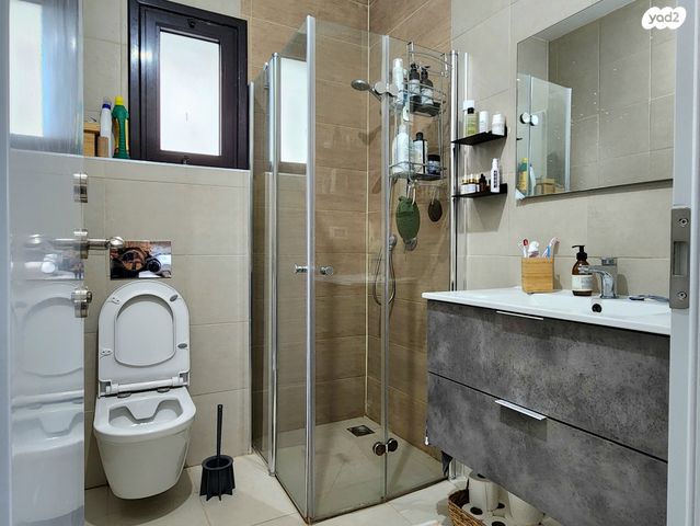 גג/ פנטהאוז, הרצליה הצעירה, הרצליה