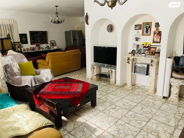 בית פרטי/ קוטג', הר הזיתים 16, נאות שז"ר, יבנה