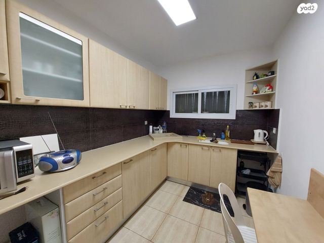 שדרות חיים וייצמן 103