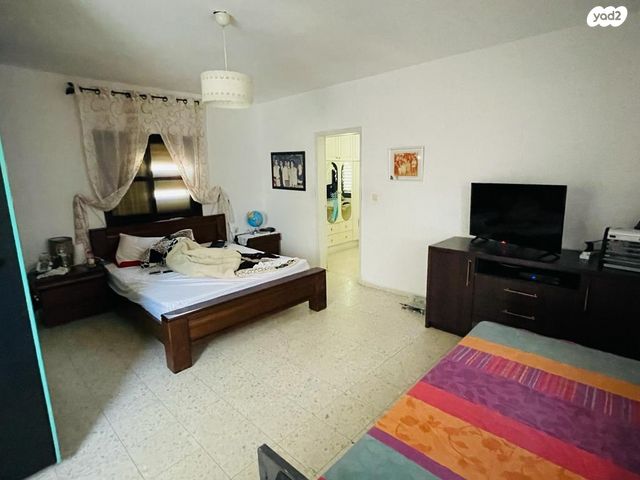 בית פרטי/ קוטג', הר הזיתים 16, נאות שז"ר, יבנה