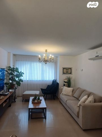 אריה בן אליעזר 106