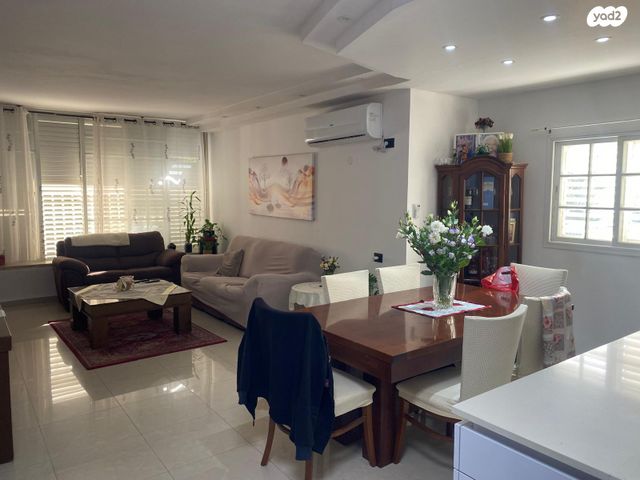 טריפלקס, קרית חיים מזרחית, חיפה