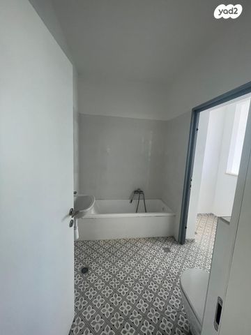 דירה, מודיעין מכבים רעות