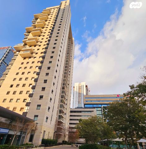 דירה, ולטר מוזס 12, ביצרון ורמת ישראל, תל אביב יפו