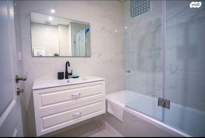 דירה, אלנבי 15, לב תל אביב, לב העיר צפון, תל אביב יפו