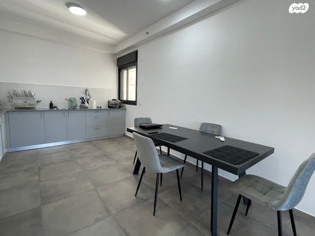 דירה, עיר היין, אשקלון