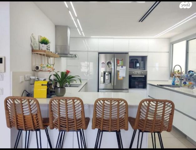 גג/ פנטהאוז, מעלה הגת 32, ברנע, אשקלון