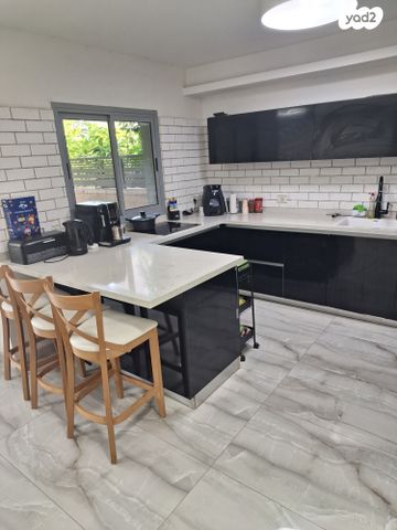 דירת גן, המשוט 8, נאות רבין, יבנה